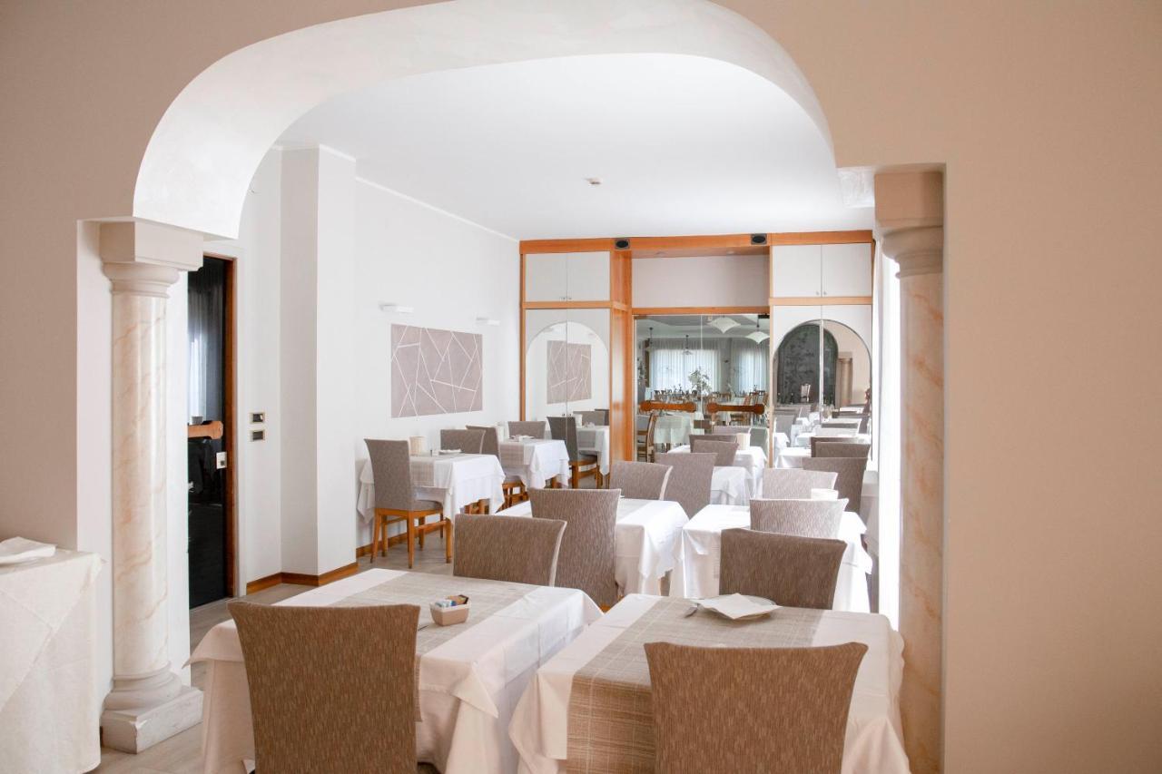 Albergo Milano Boario Terme Exteriér fotografie