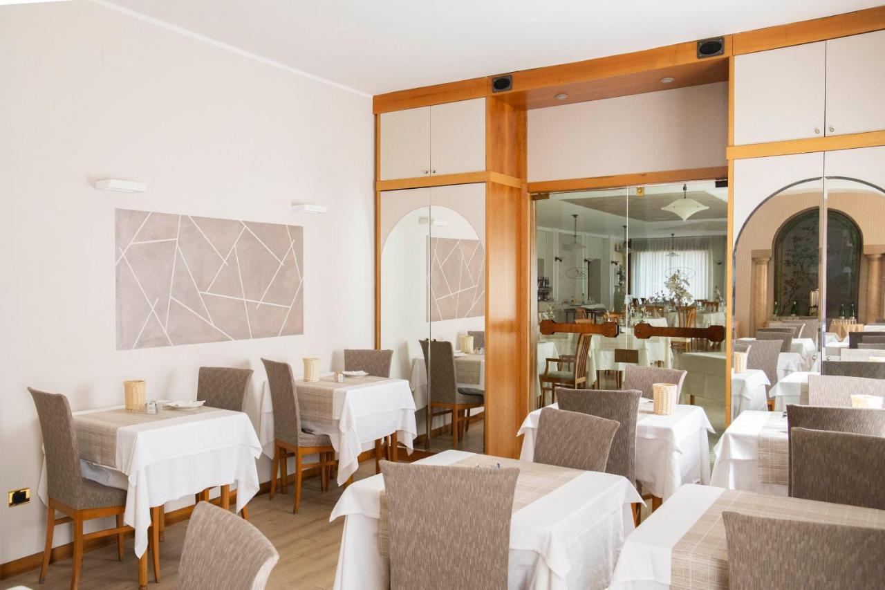 Albergo Milano Boario Terme Exteriér fotografie