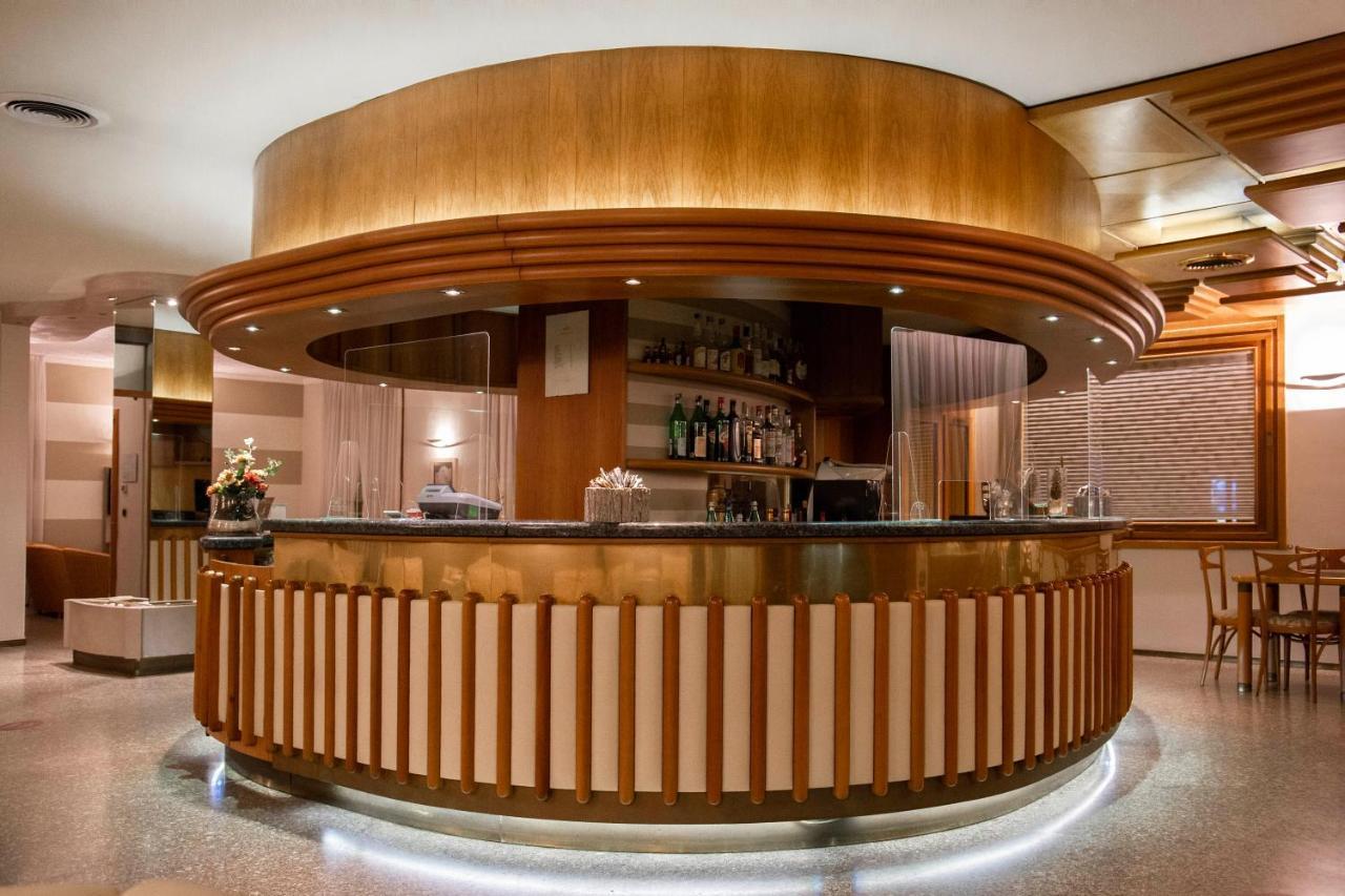 Albergo Milano Boario Terme Exteriér fotografie