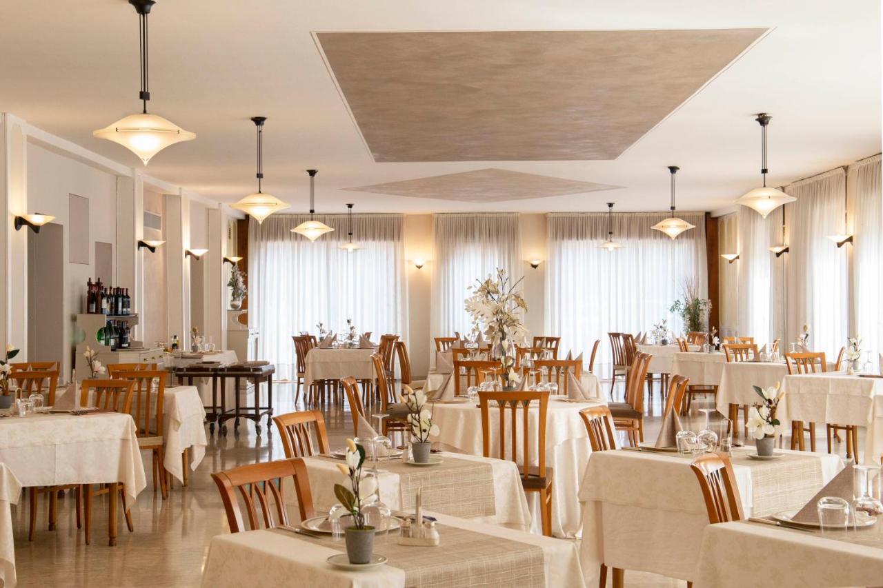 Albergo Milano Boario Terme Exteriér fotografie