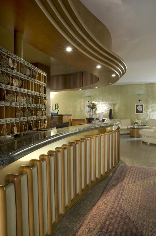 Albergo Milano Boario Terme Exteriér fotografie