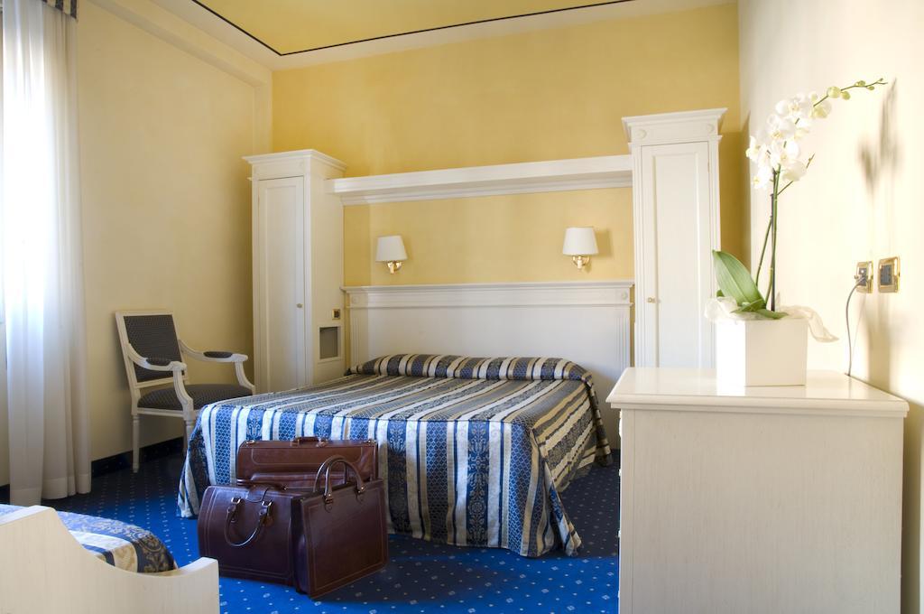 Albergo Milano Boario Terme Pokoj fotografie